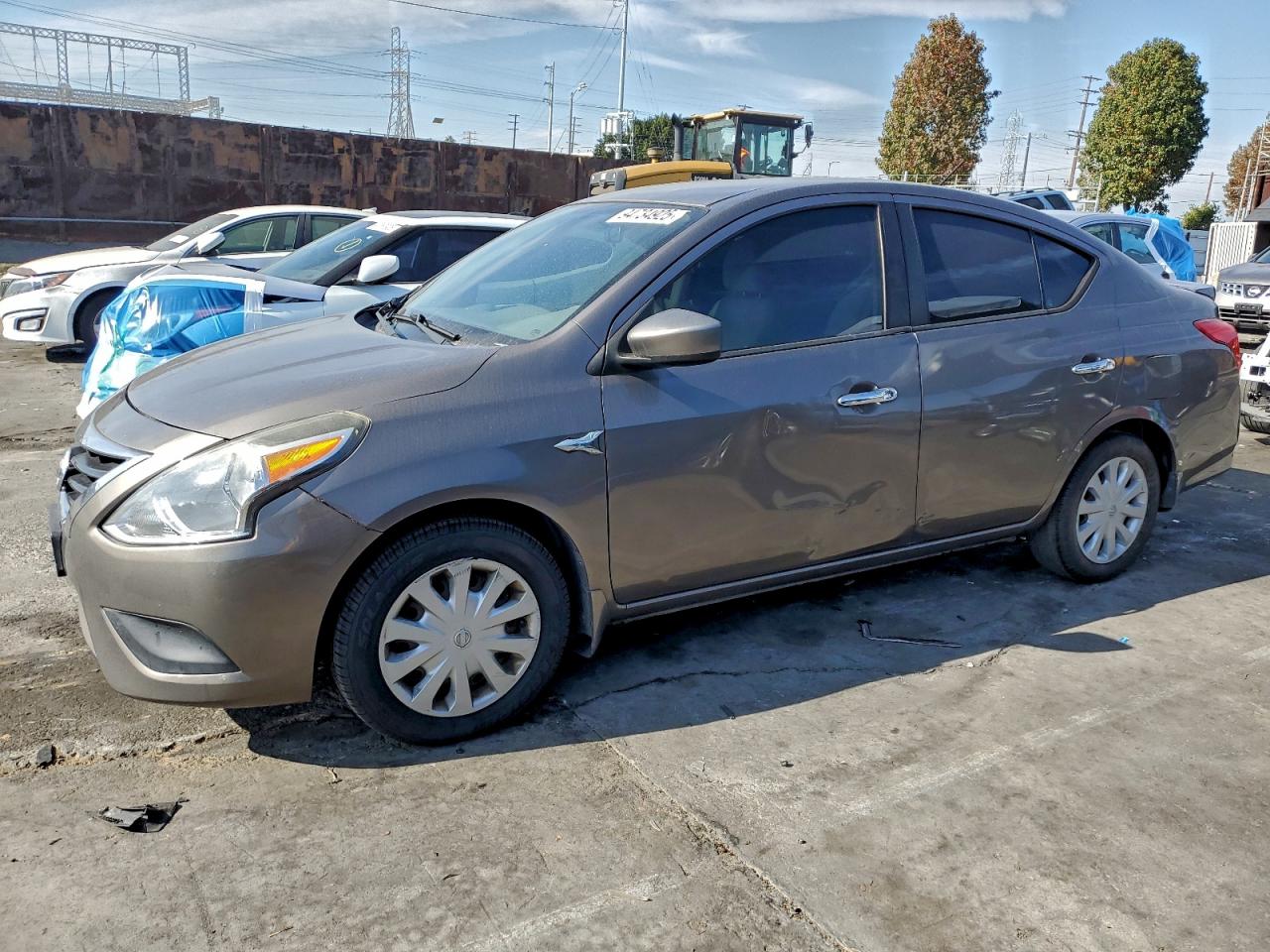 NISSAN VERSA S