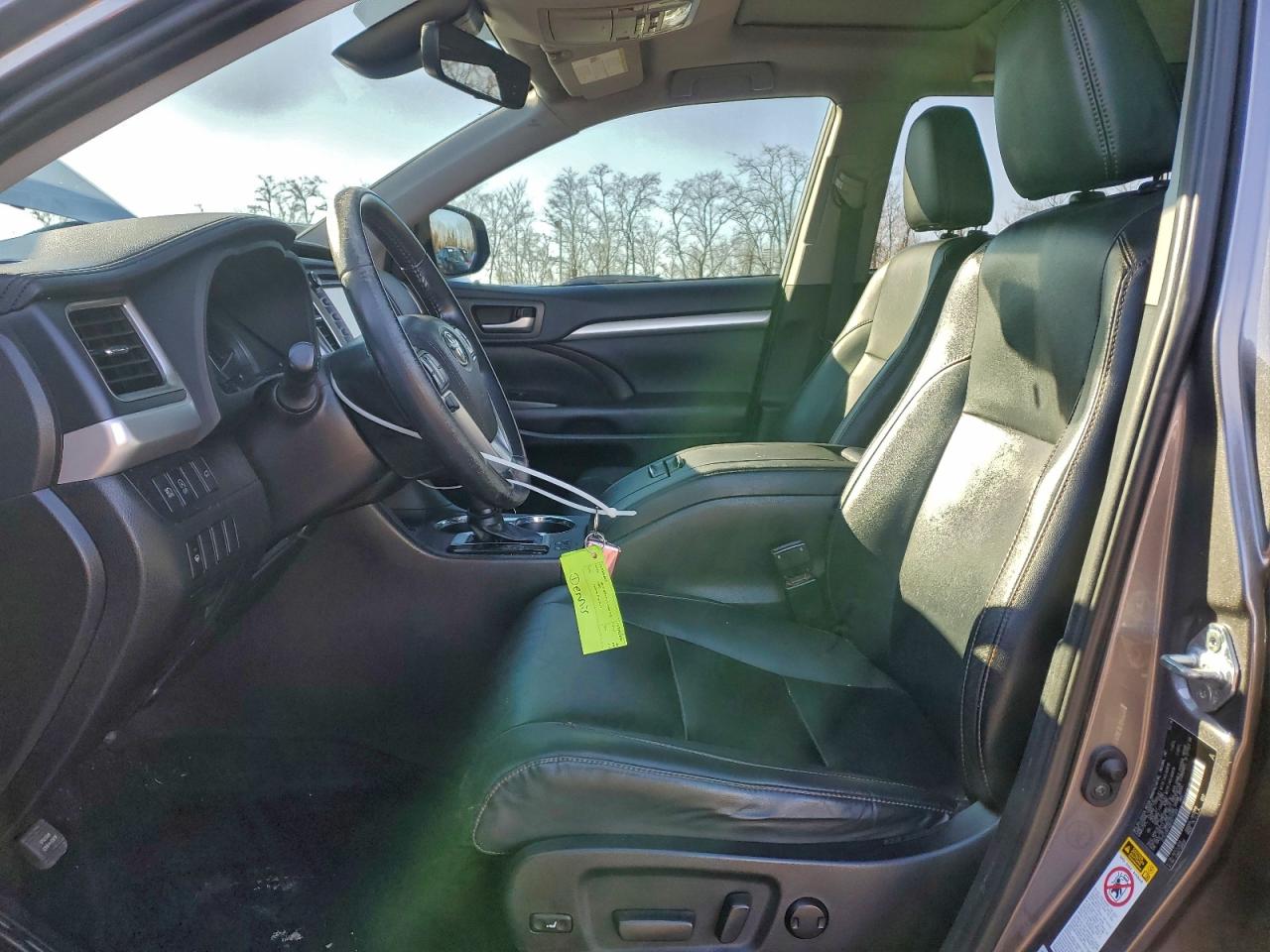 TOYOTA HIGHLANDER SE