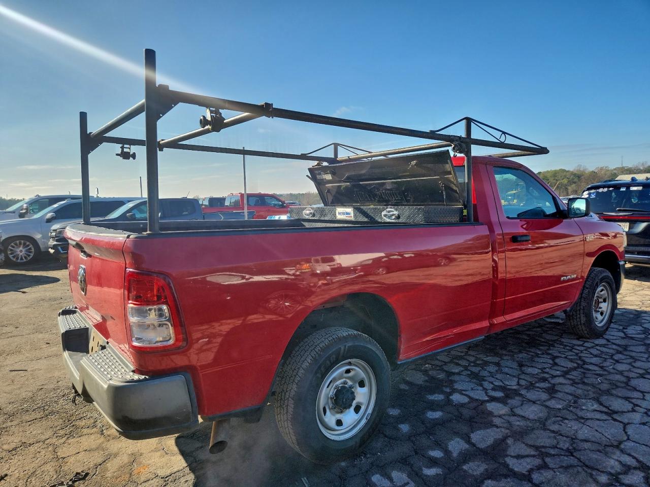 RAM 2500 TRADESMAN