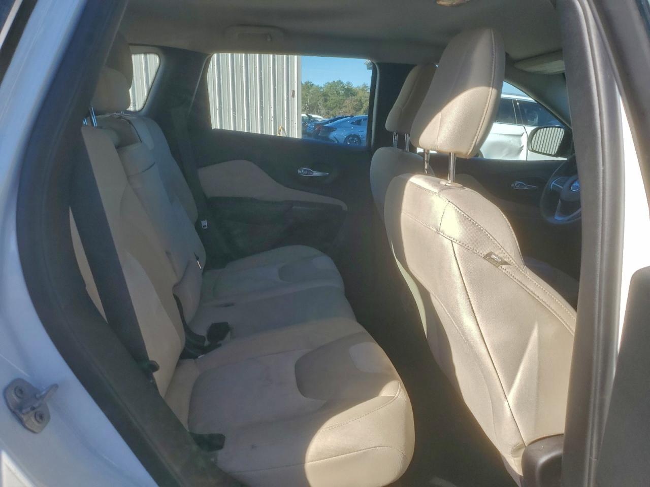 JEEP GRAND CHEROKEE SPORT