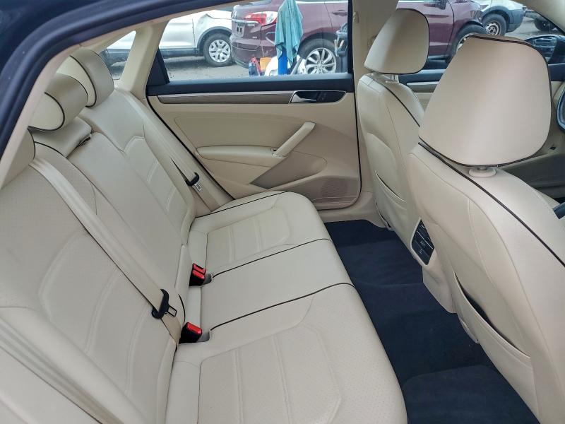 2017 VOLKSWAGEN PASSAT SE #3304515518