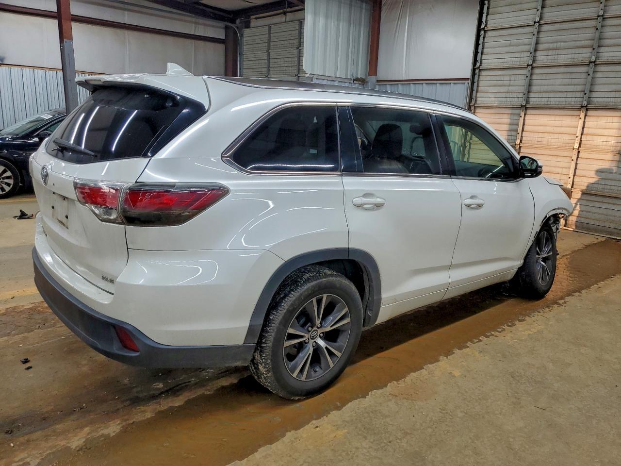 TOYOTA HIGHLANDER XLE