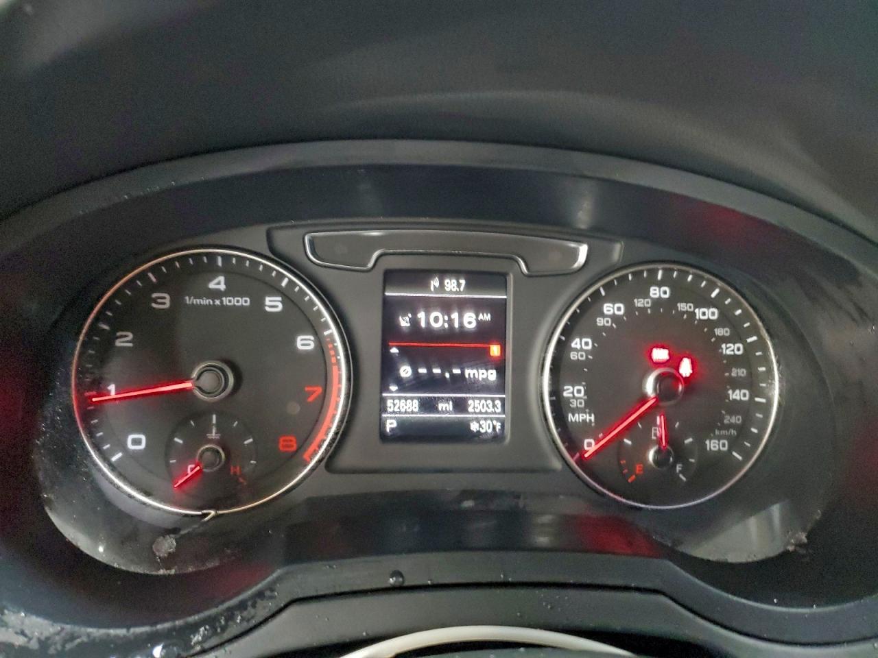 AUDI Q3 PREMIUM PLUS