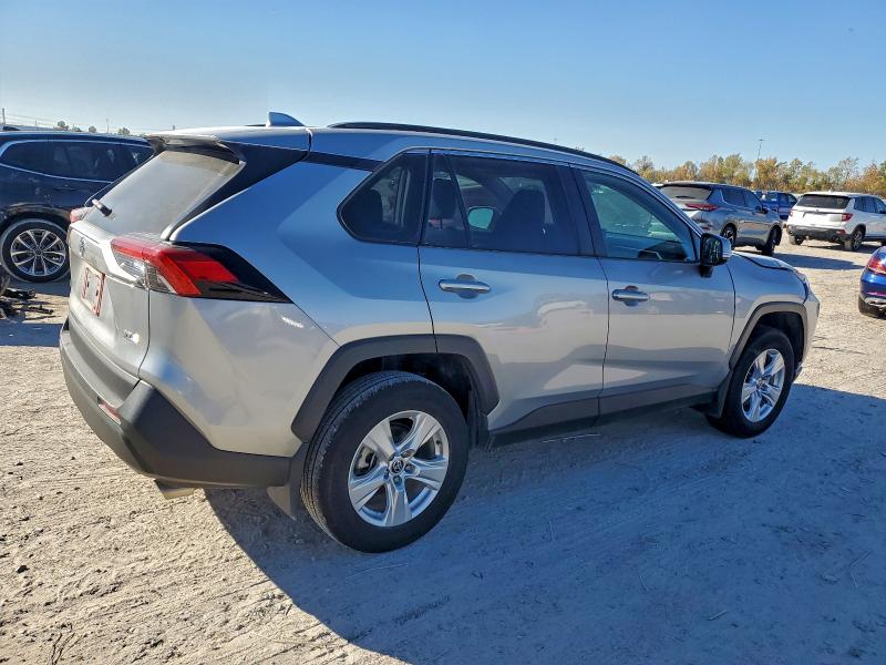 2021 TOYOTA RAV4 XLE #3311609280