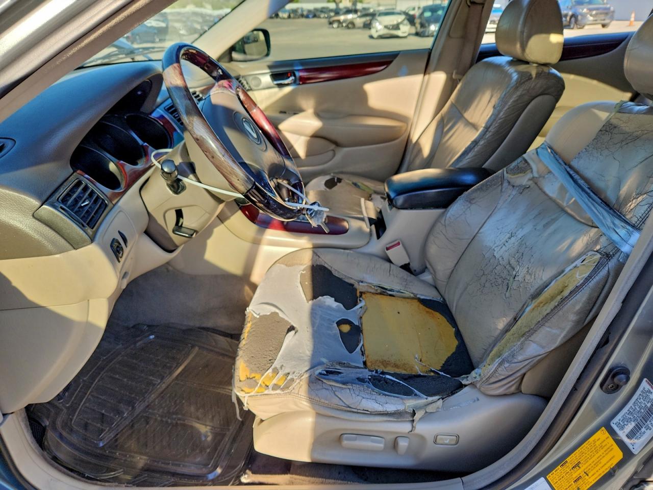 Lot #3308645514 2002 LEXUS ES 300