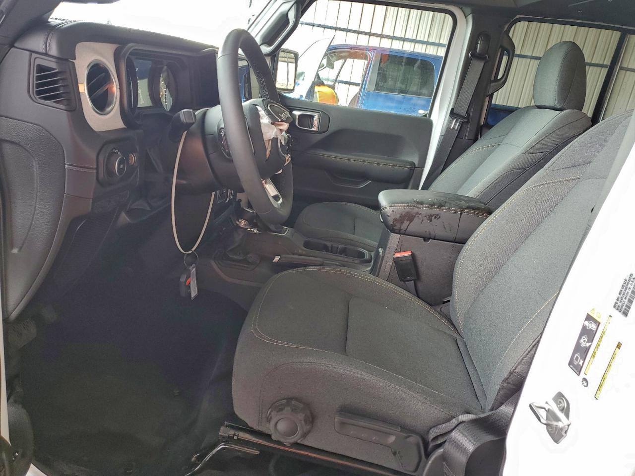 JEEP WRANGLER SAHARA