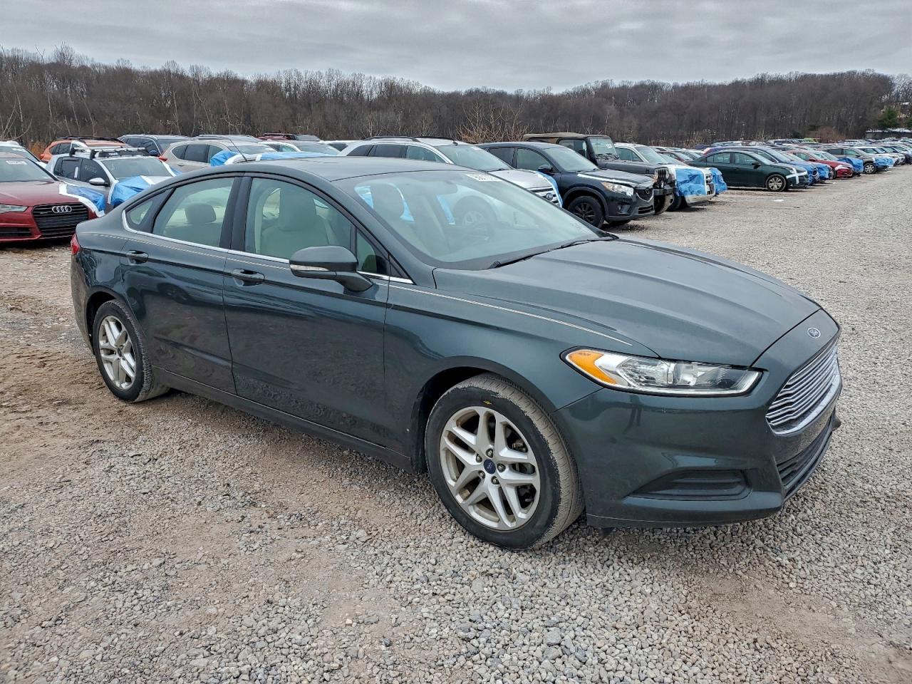 FORD FUSION SE