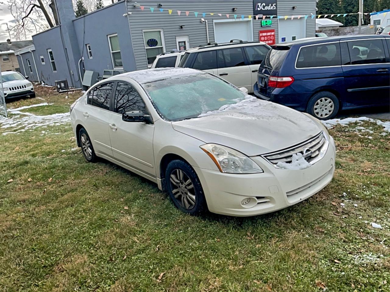 NISSAN ALTIMA BASE