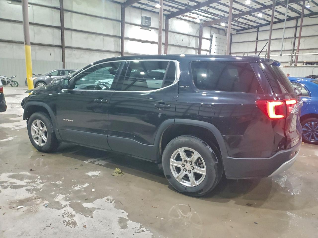 GMC ACADIA SLE