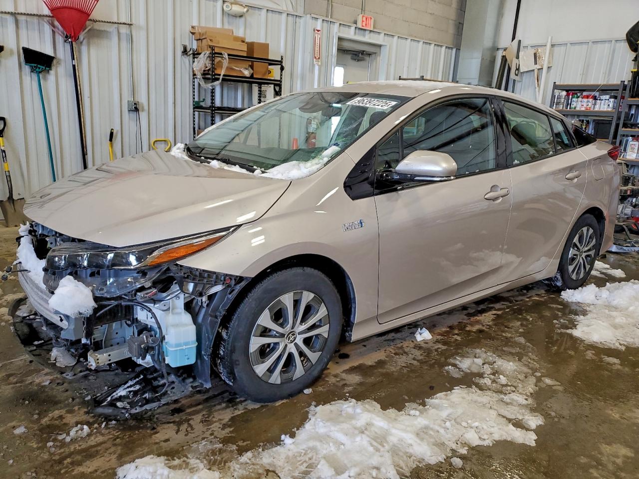 TOYOTA PRIUS PRIME LE