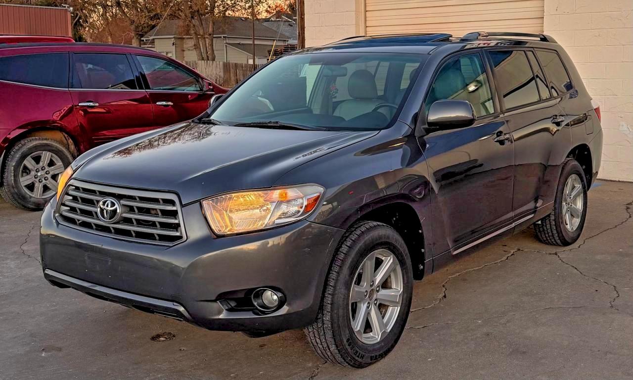 TOYOTA HIGHLANDER SE