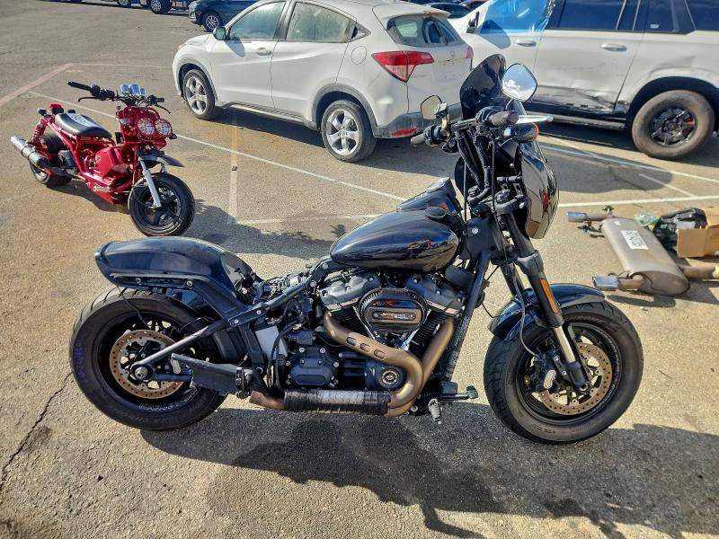 2018 HARLEY-DAVIDSON FXFB FAT B #3304572447