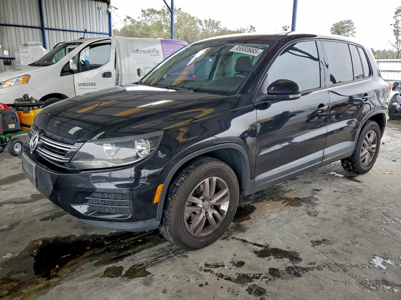Lot #3310417998 2013 VOLKSWAGEN TIGUAN S