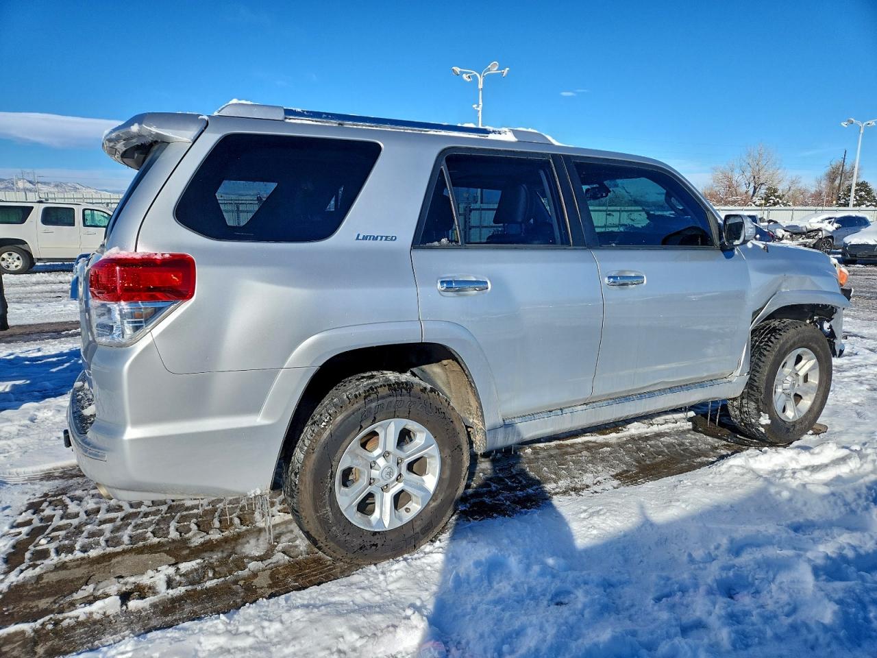 TOYOTA 4RUNNER SR5