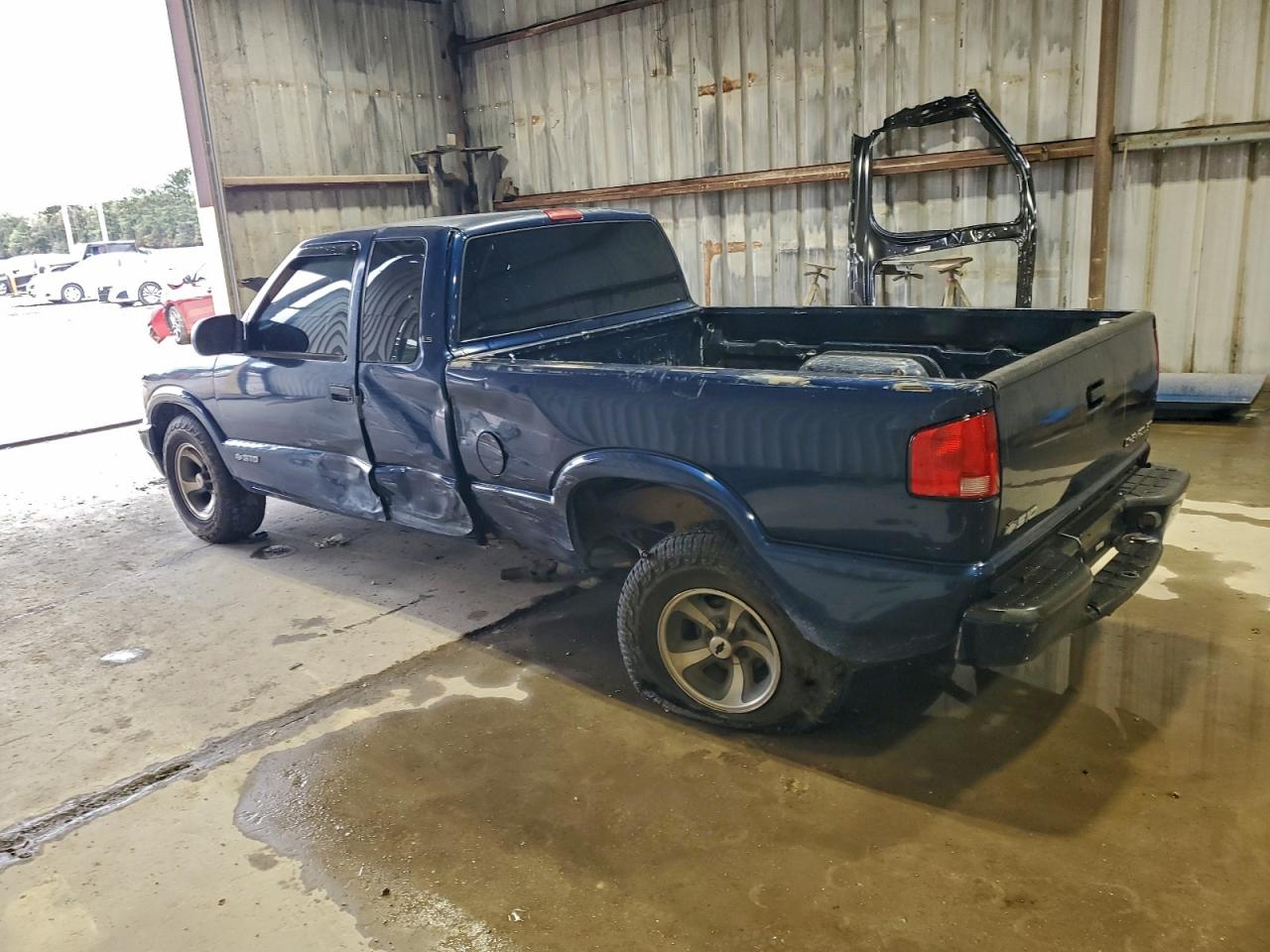 Lot #3311641280 2002 CHEVROLET S TRUCK S1