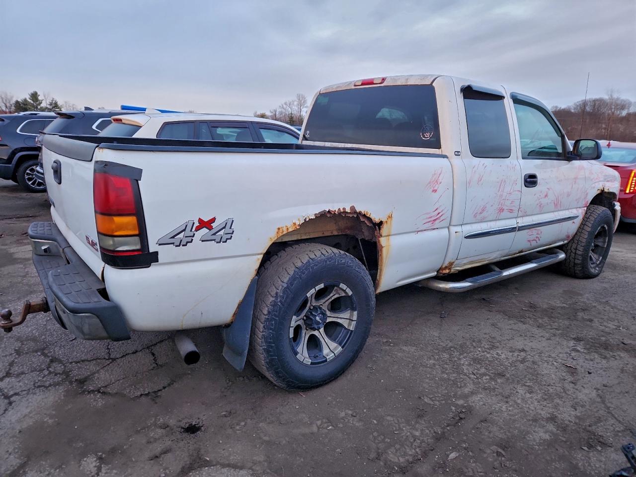 Lot #3310318043 2004 GMC NEW SIERRA