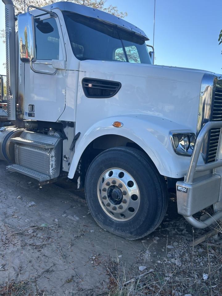 Lot #3305599101 2015 FREIGHTLINER 122SD