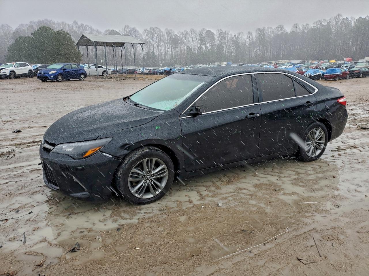 TOYOTA CAMRY LE