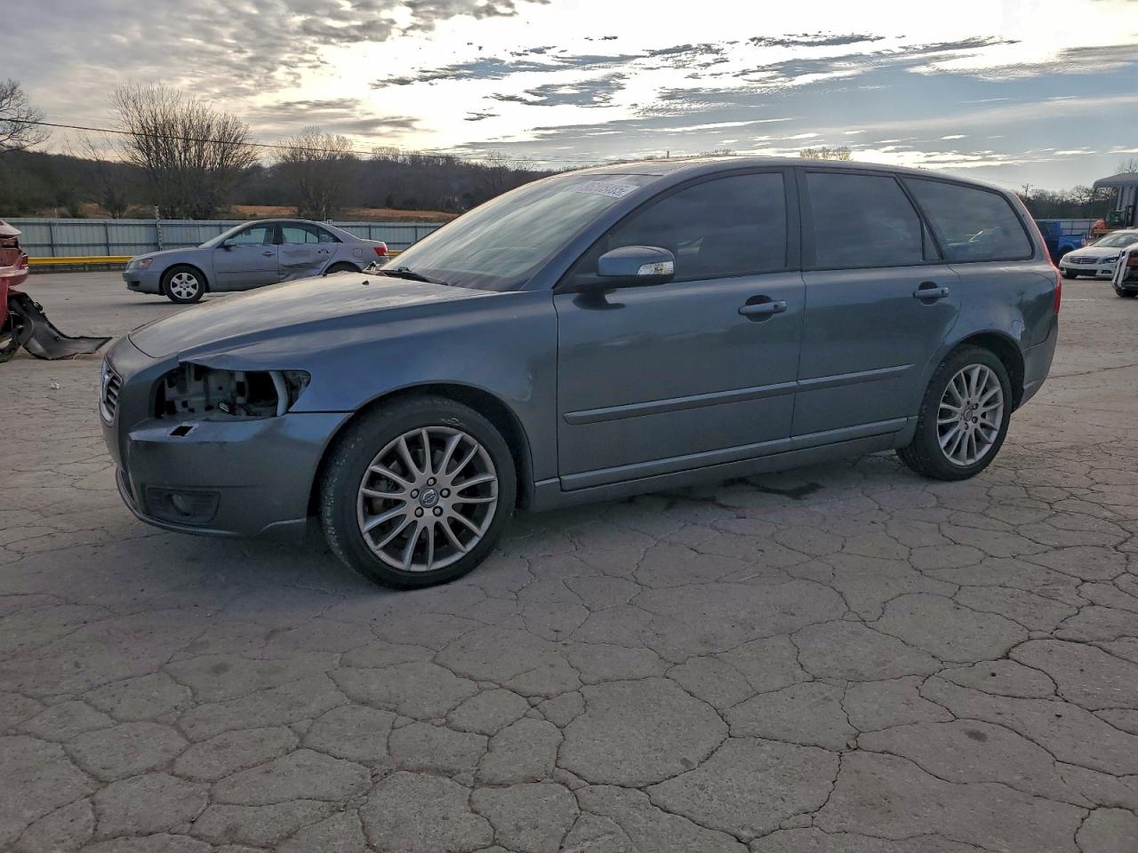 VOLVO V50 2.4I