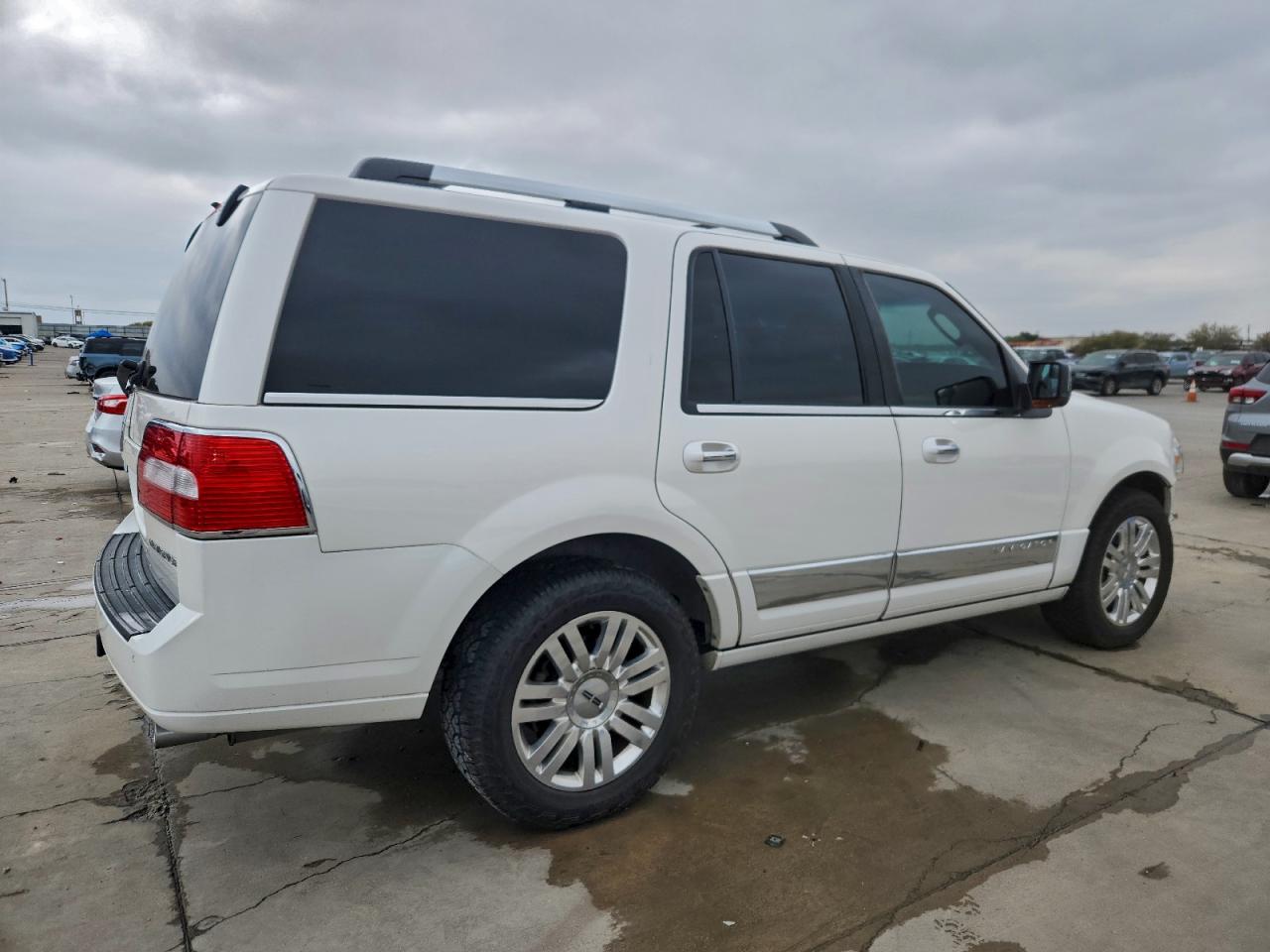 LINCOLN NAVIGATOR