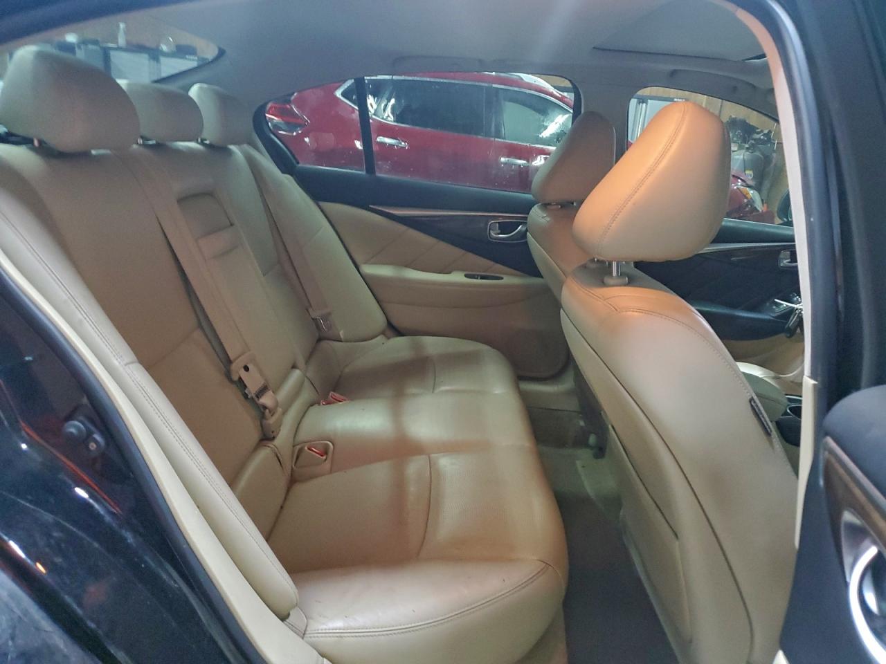 INFINITI Q50 PREMIUM