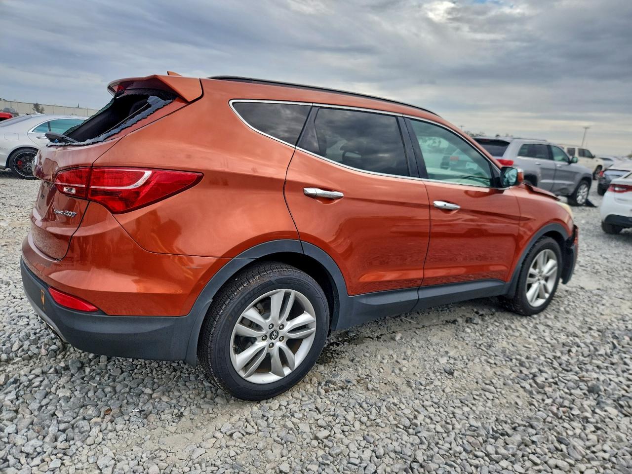 Lot #3317631531 2014 HYUNDAI SANTA FE S