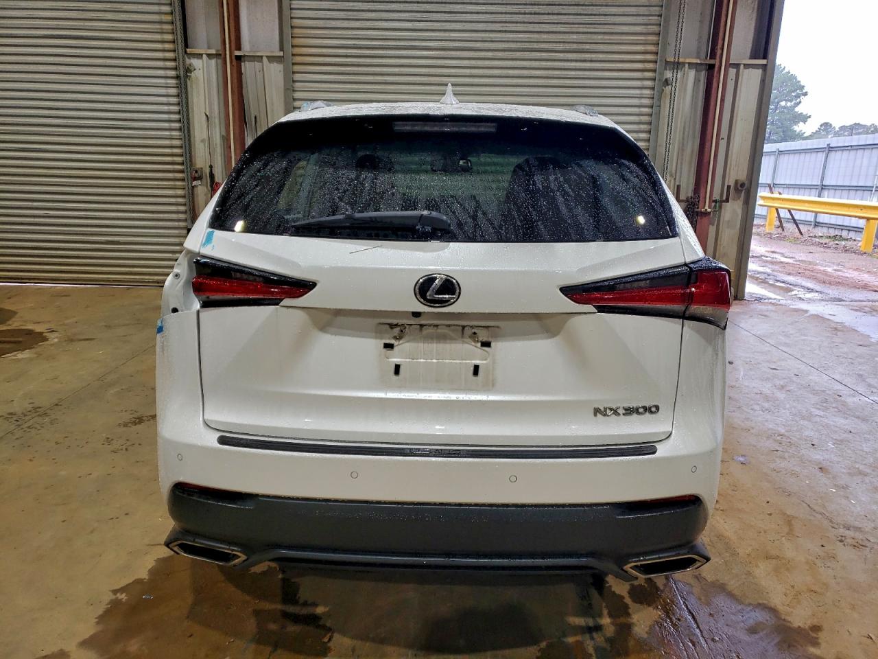 LEXUS NX 300 BASE