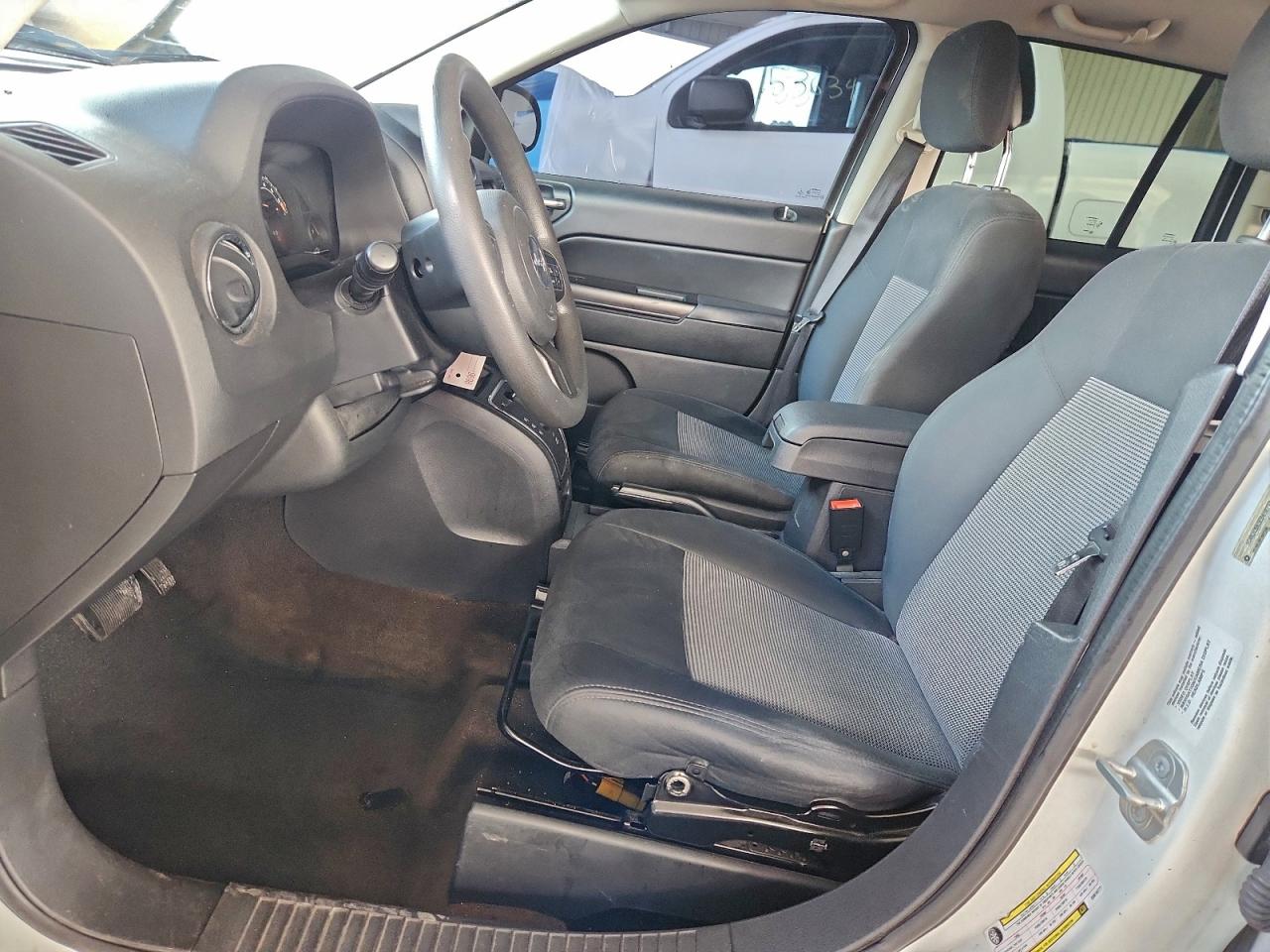 Lot #3315976104 2014 JEEP COMPASS SP