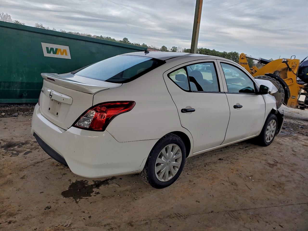 Lot #3311703222 2017 NISSAN VERSA S