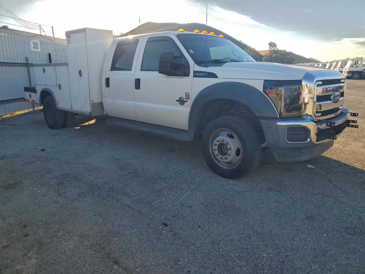 FORD F-550 SUPER DUTY