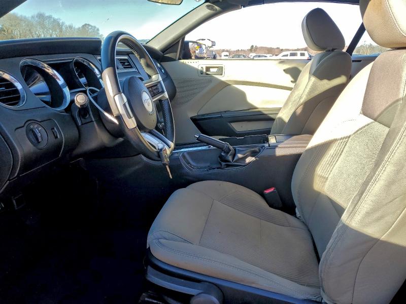 2010 FORD MUSTANG #3305427479