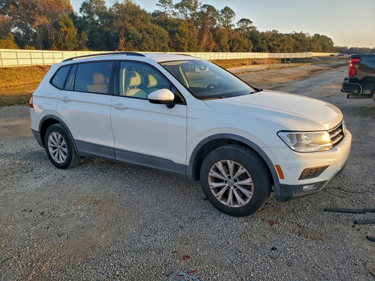VOLKSWAGEN TIGUAN S