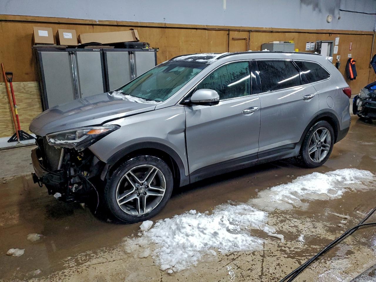 Lot #3318966972 2018 HYUNDAI SANTA FE S