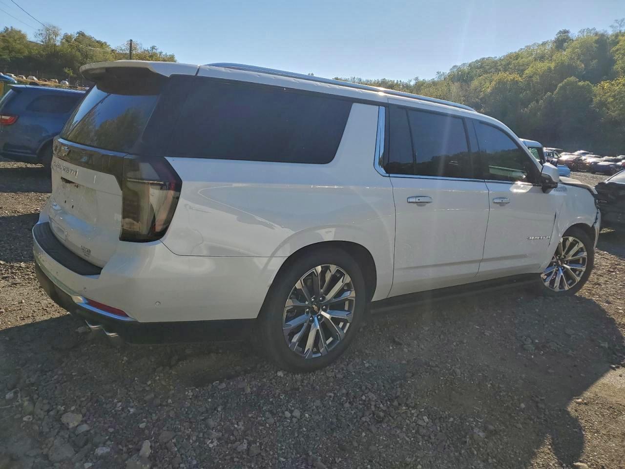 CHEVROLET SUBURBAN K1500 HIGH COUNTRY