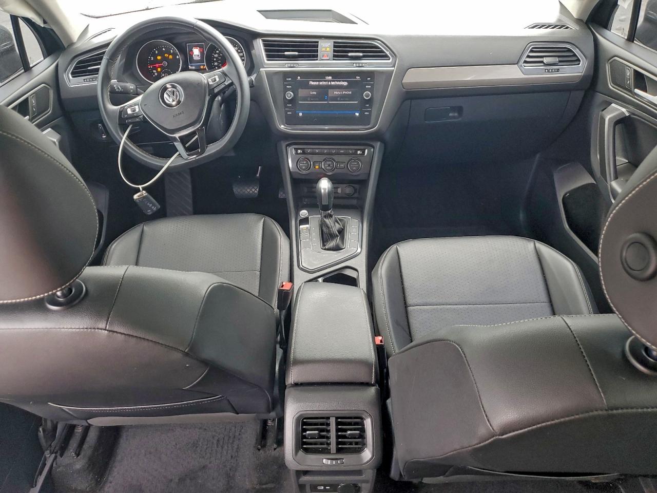 VOLKSWAGEN TIGUAN SE