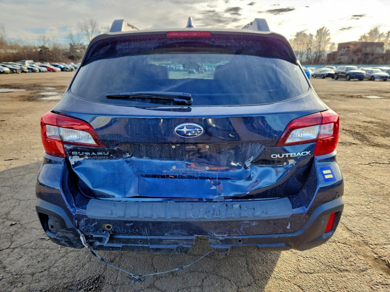 Lot #3311461307 2018 SUBARU OUTBACK 2.