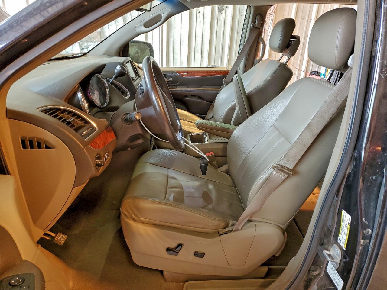 CHRYSLER TOWN & COUNTRY TOURING