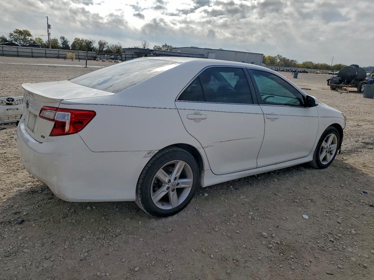 TOYOTA CAMRY L