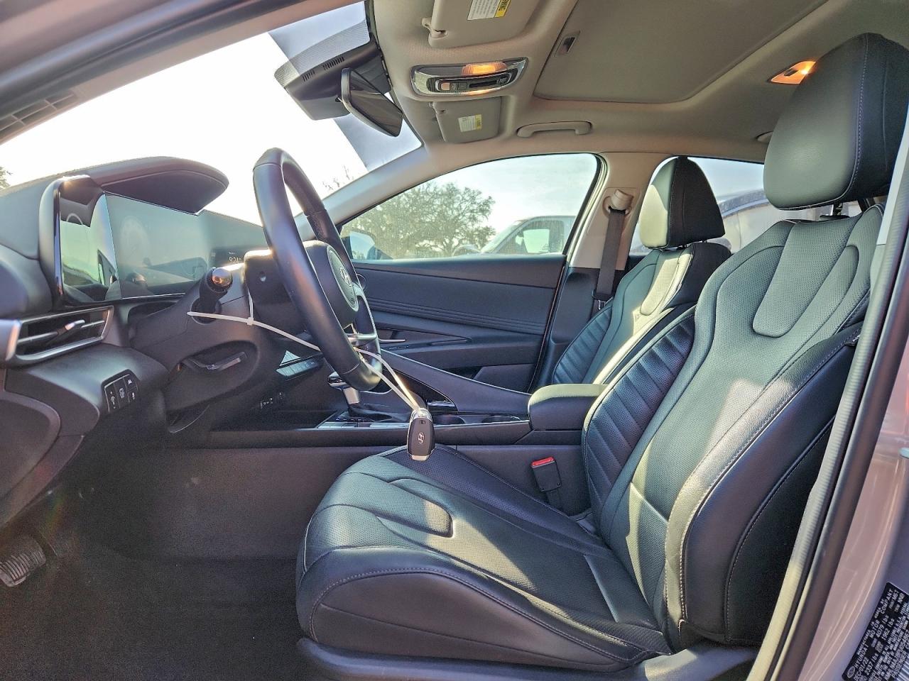 HYUNDAI ELANTRA LIMITED