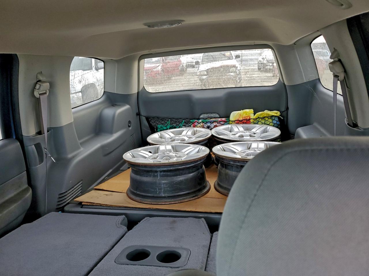 Lot #3304603449 2004 DODGE DURANGO ST