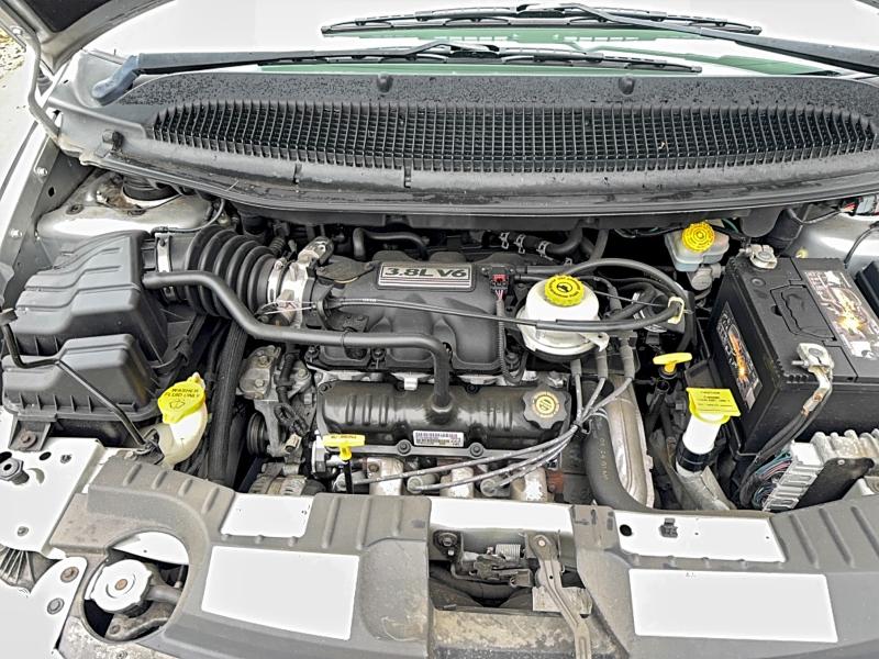 2002 CHRYSLER TOWN & COU #3315718365