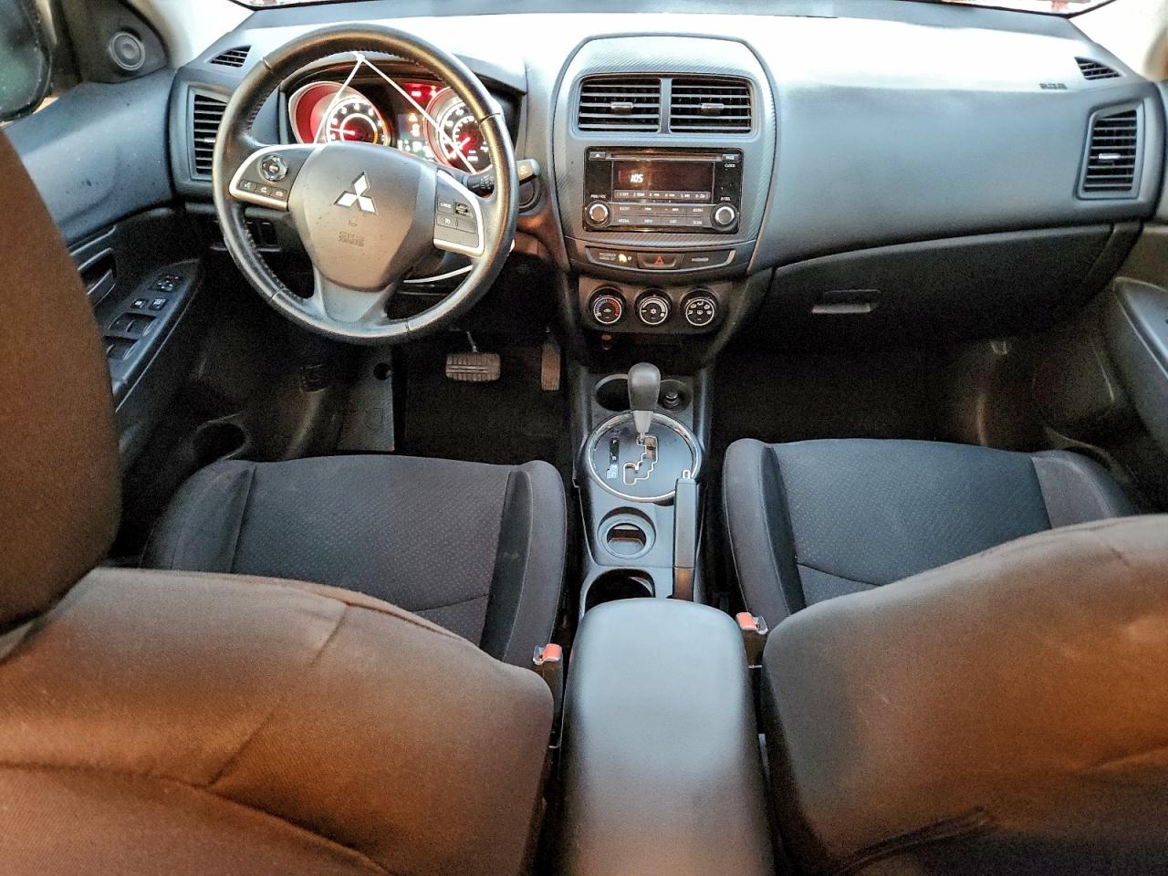 MITSUBISHI OUTLANDER ES