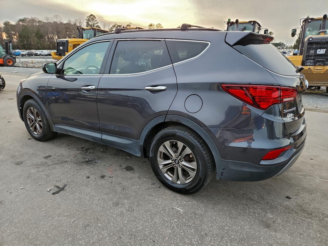 Lot #3308238159 2017 HYUNDAI SANTA FE S
