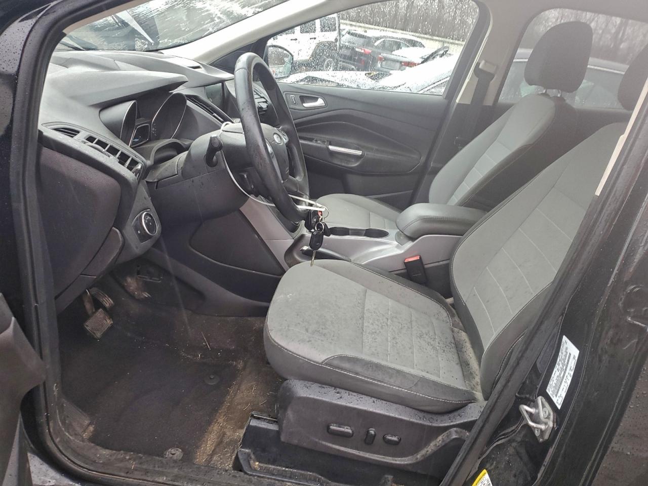 FORD ESCAPE SE