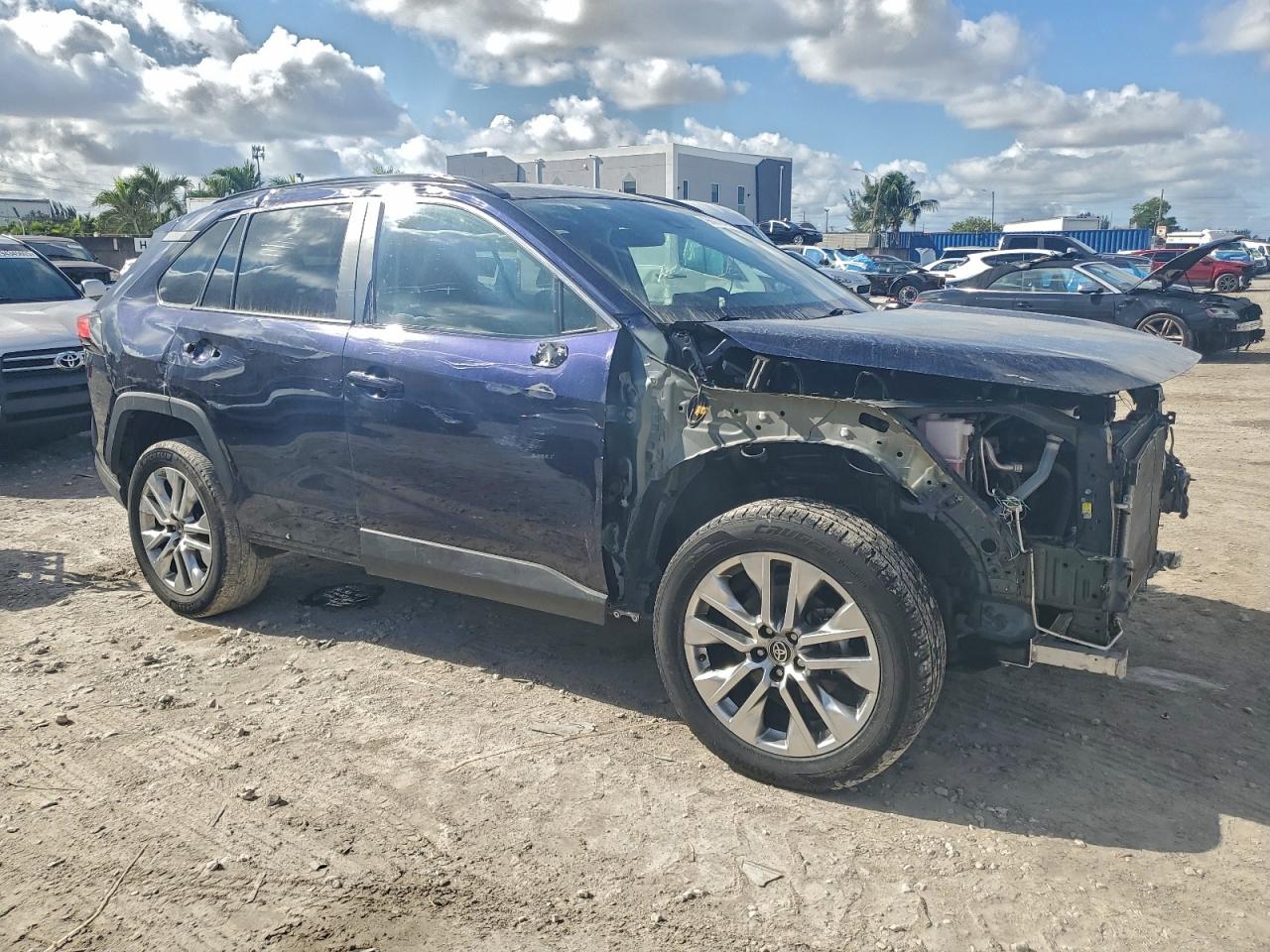 Lot #3309195620 2024 TOYOTA RAV4 XLE P