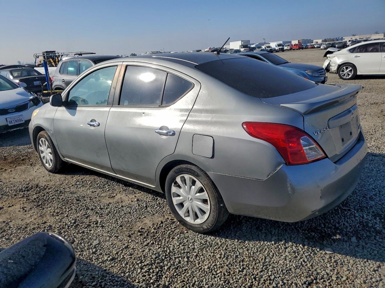 NISSAN VERSA S