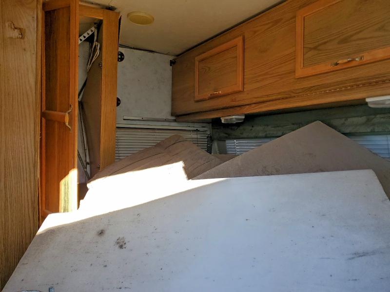 1997 FOUR WINDS CAMPER #3311799223