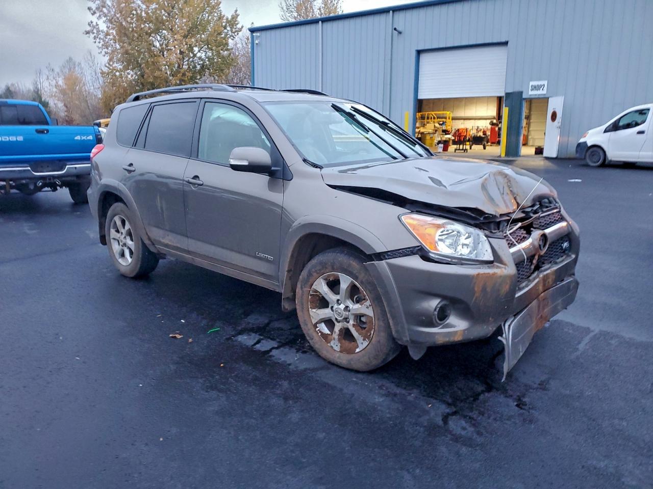 TOYOTA RAV4 LIMITED
