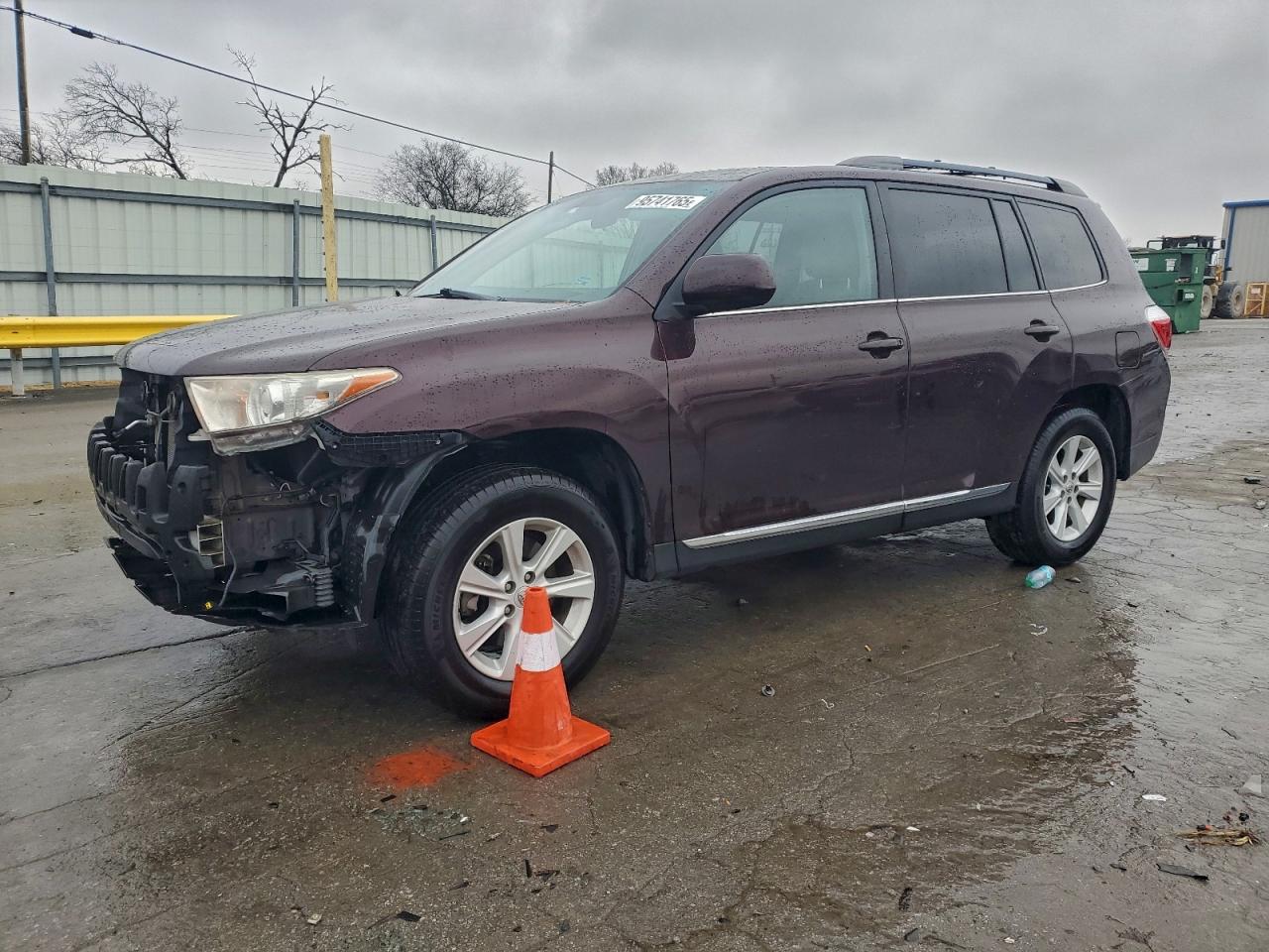 Lot #3315918118 2013 TOYOTA HIGHLANDER