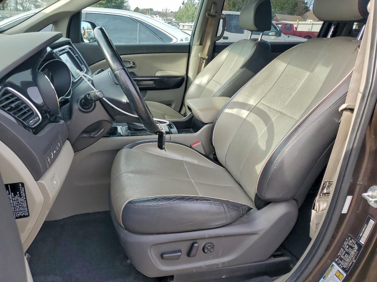 Lot #3315947141 2016 KIA SEDONA EX